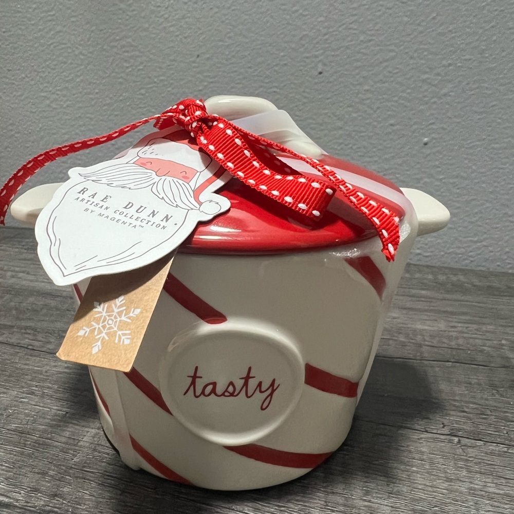 Rae Dunn tasty food storage/ mini crock pot